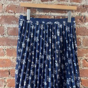 AMERICAN EAGLE PLEATED PRINTED MIDI SKIRT
